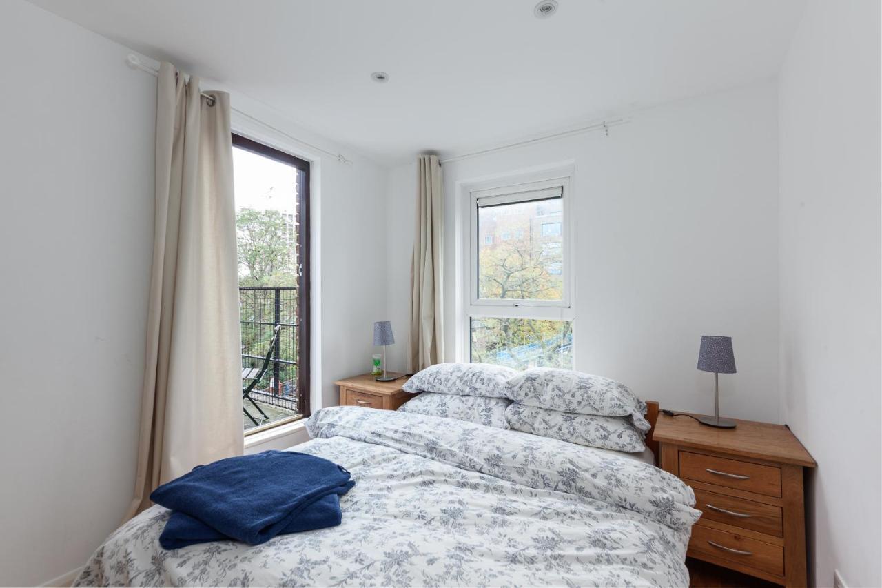 White City Apartment Лондон Экстерьер фото