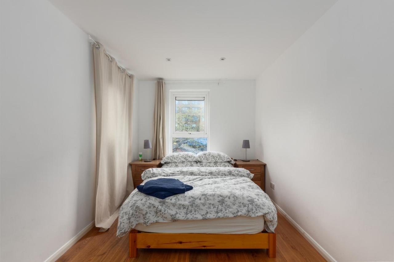 White City Apartment Лондон Экстерьер фото